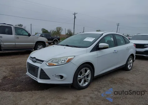 2013 Ford Focus Se z USA, uszkodzony, nr VIN 1FADP3F2XDL358935